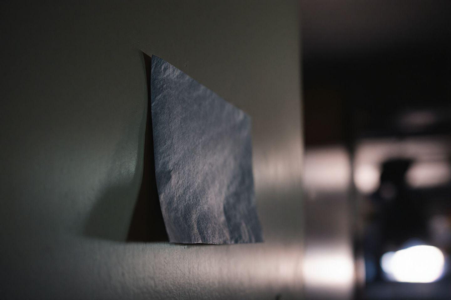 Mon frigo ne refroidit plus mais le congélateur fonctionne : pourquoi et que faire ?