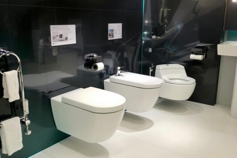 Comment choisir l'habillage idéal pour son WC suspendu ?