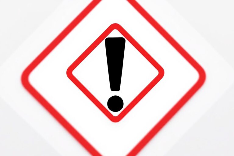 Pictogramme SGH07 : dangers des produits nocifs et irritants