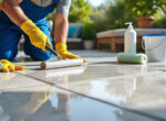 découvrez si la résine peut être appliquée sur un carrelage extérieur : préparation du support, choix du produit et conseils pour une finition durable.